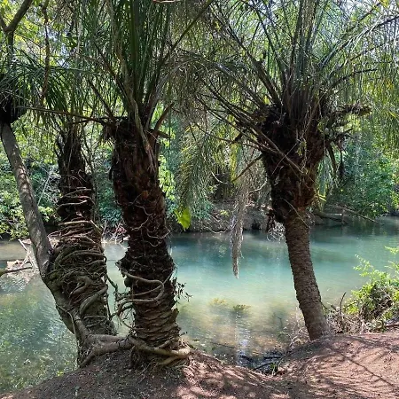 Chales Pocoo Com Rio Exclusivo Bonito  Exterior photo
