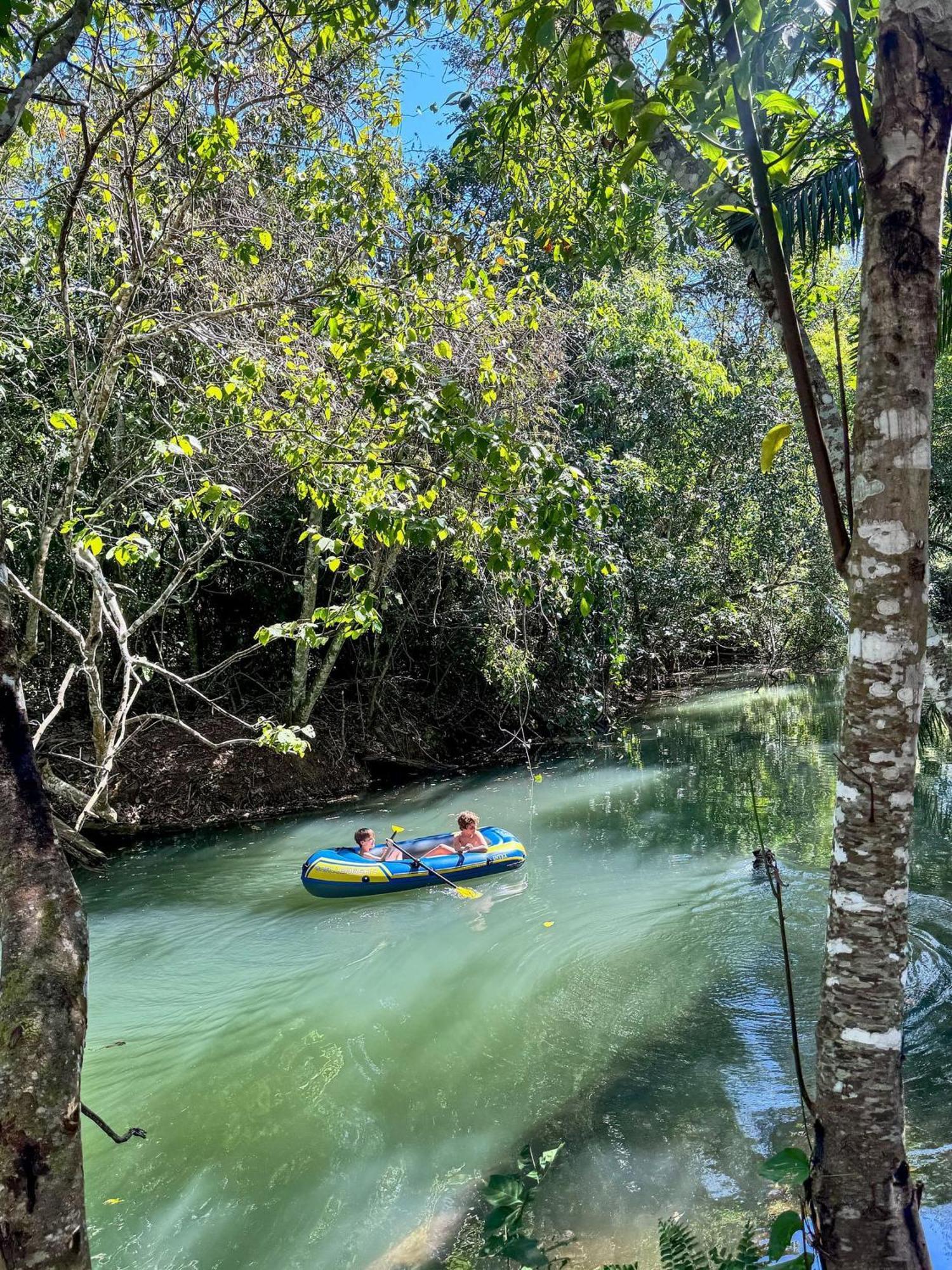 Chalet Pocoo Com Rio Exclusivo